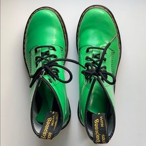 Like NEW, patent leather Doc Martens!